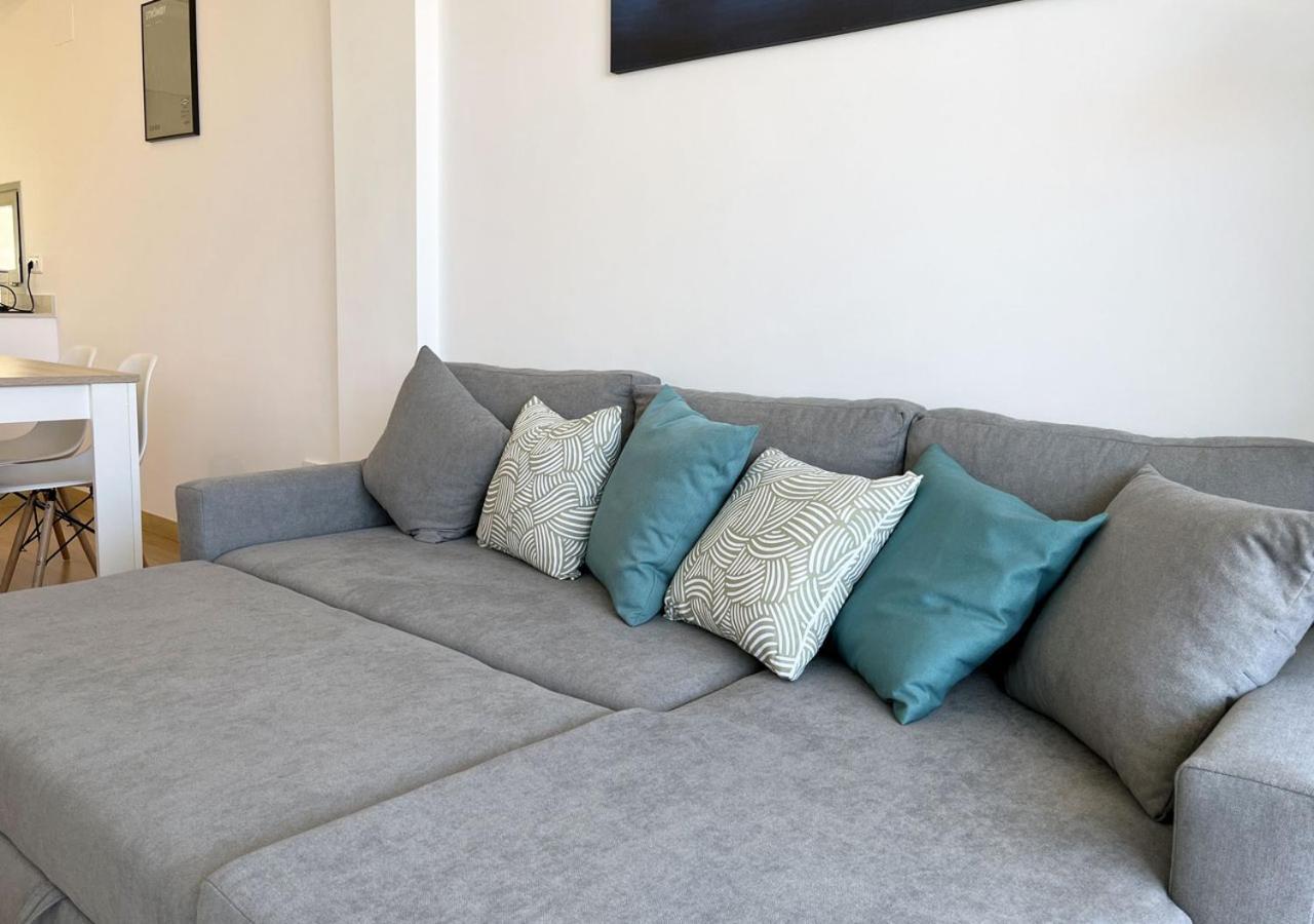 2-Bedroom Brand New Apartment Steps From The Beach Llançà Exterior foto