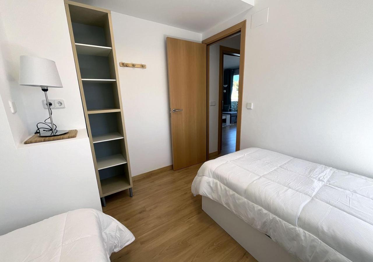 2-Bedroom Brand New Apartment Steps From The Beach Llançà Exterior foto
