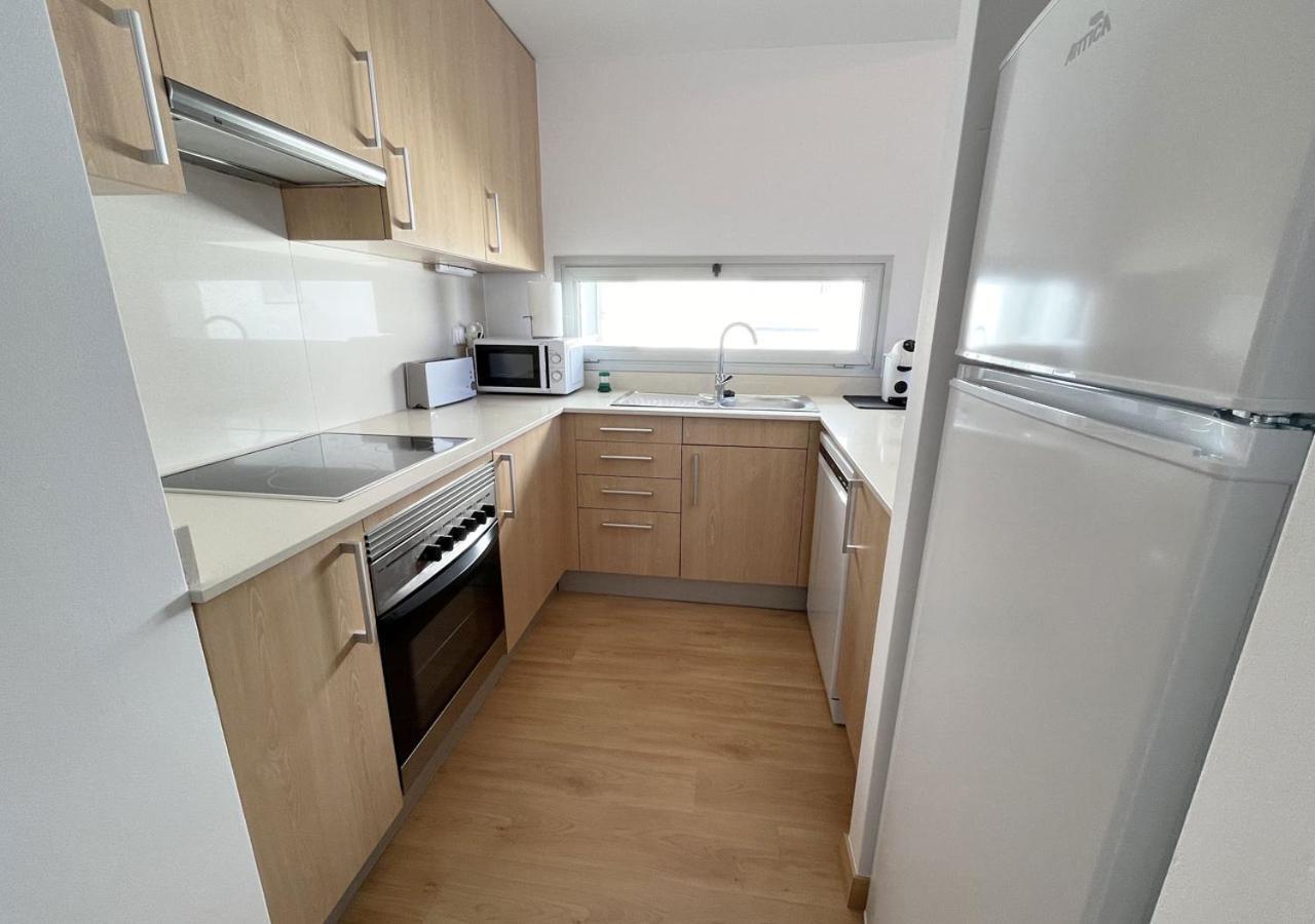 2-Bedroom Brand New Apartment Steps From The Beach Llançà Exterior foto